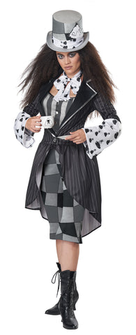 CAL-01471  /  A VERY MAD HATTER [26]